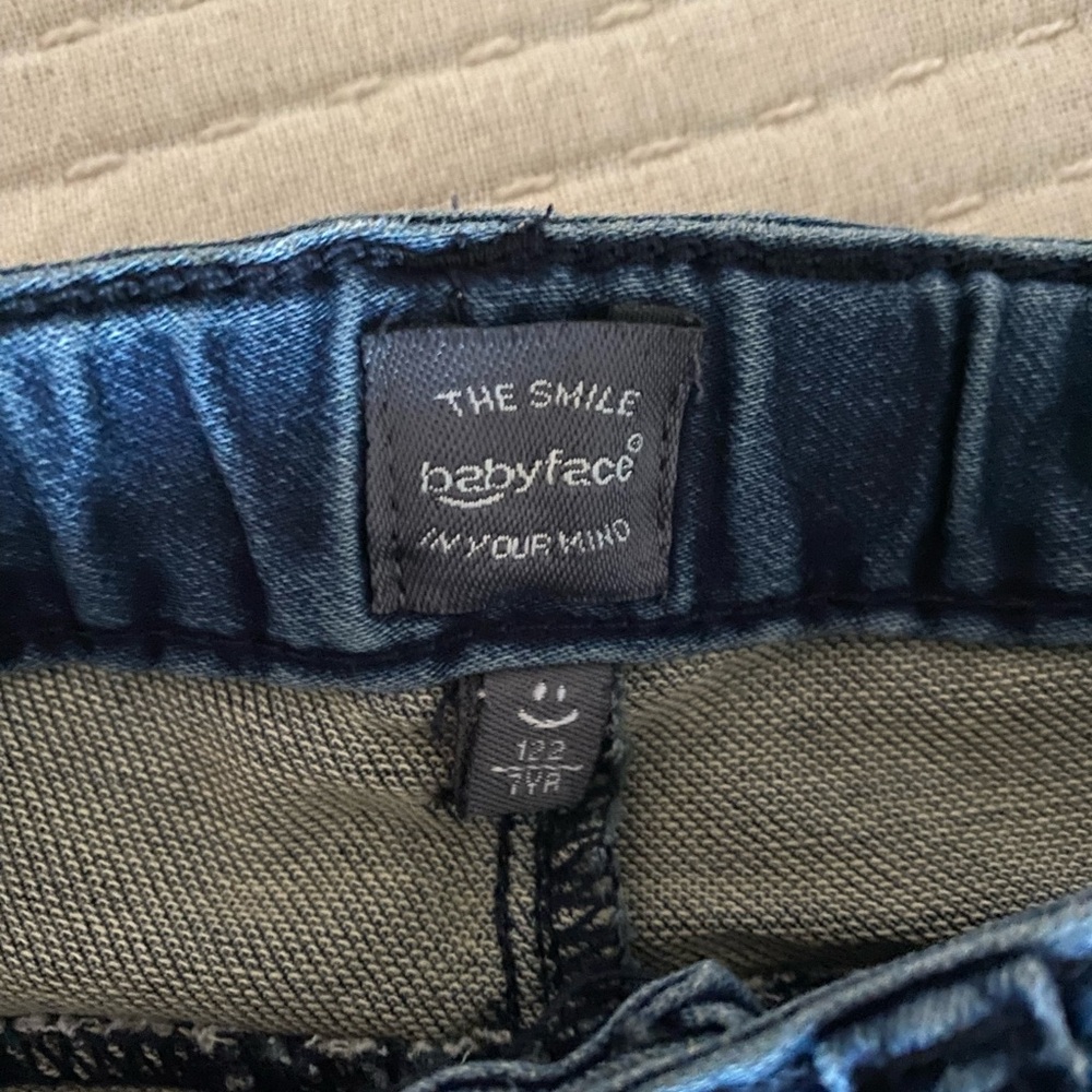 Jeans - Picture 4 of 4